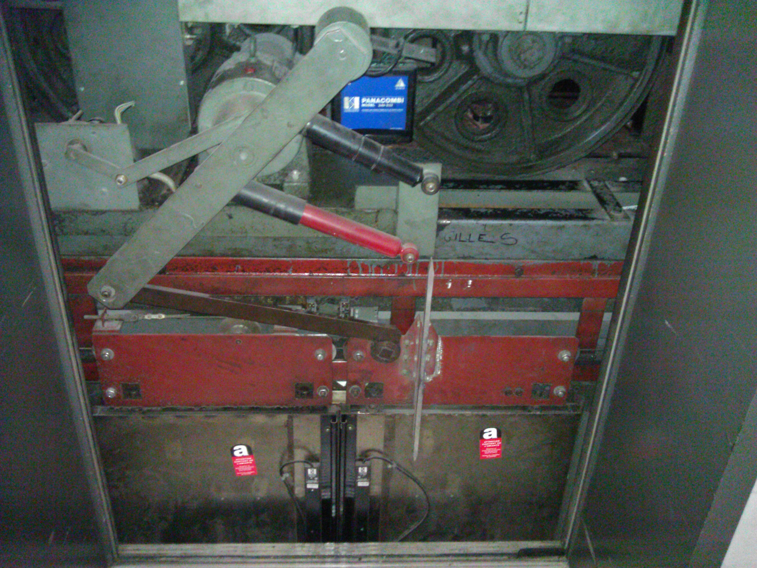 Roux Combaluzier - Porte cabine C65